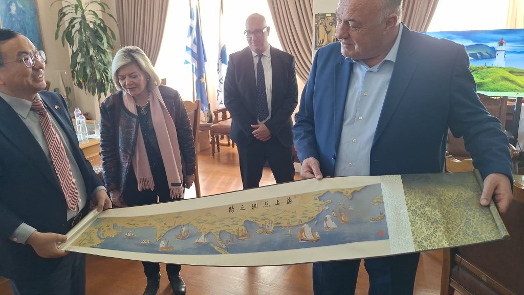 Βόλος: Επαφές Πρέσβη της Κίνας με Δήμαρχο και Μητροπολίτη