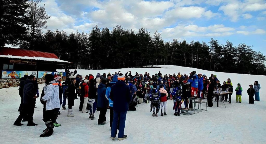 Σέρρες: Με μεγάλη επιτυχία οι αγώνες χιονοδρομίας στον Λαϊλιά