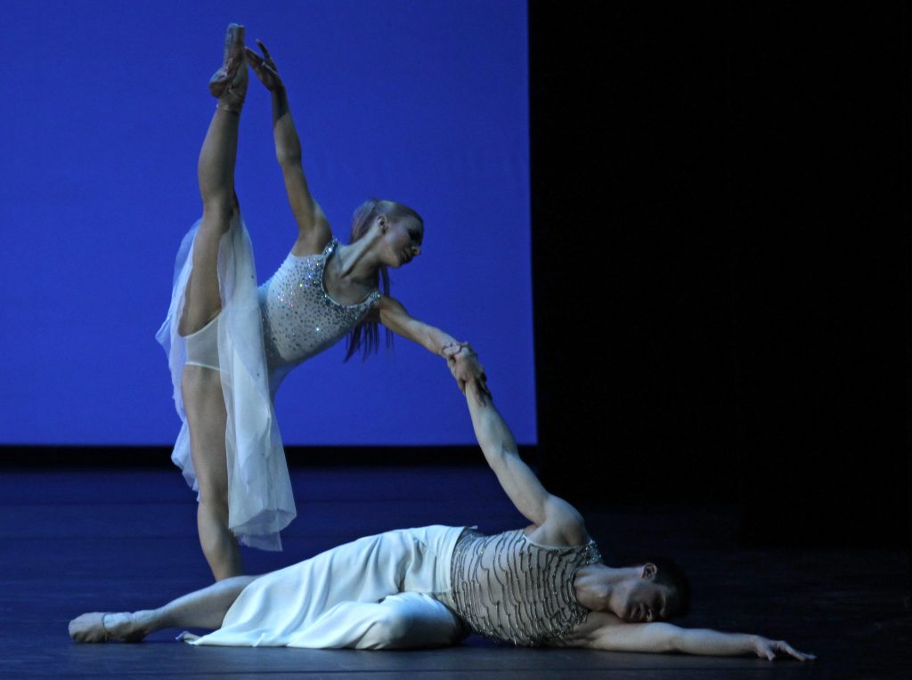 Αδελφή ψυχή: η ανάγκη μας για τον μεγάλο έρωτα