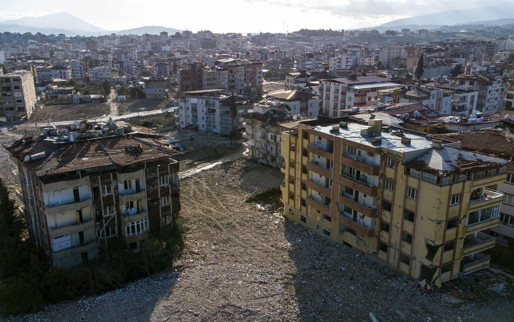 Τρία χρόνια από τους σεισμούς που συγκλόνισαν την Τουρκία