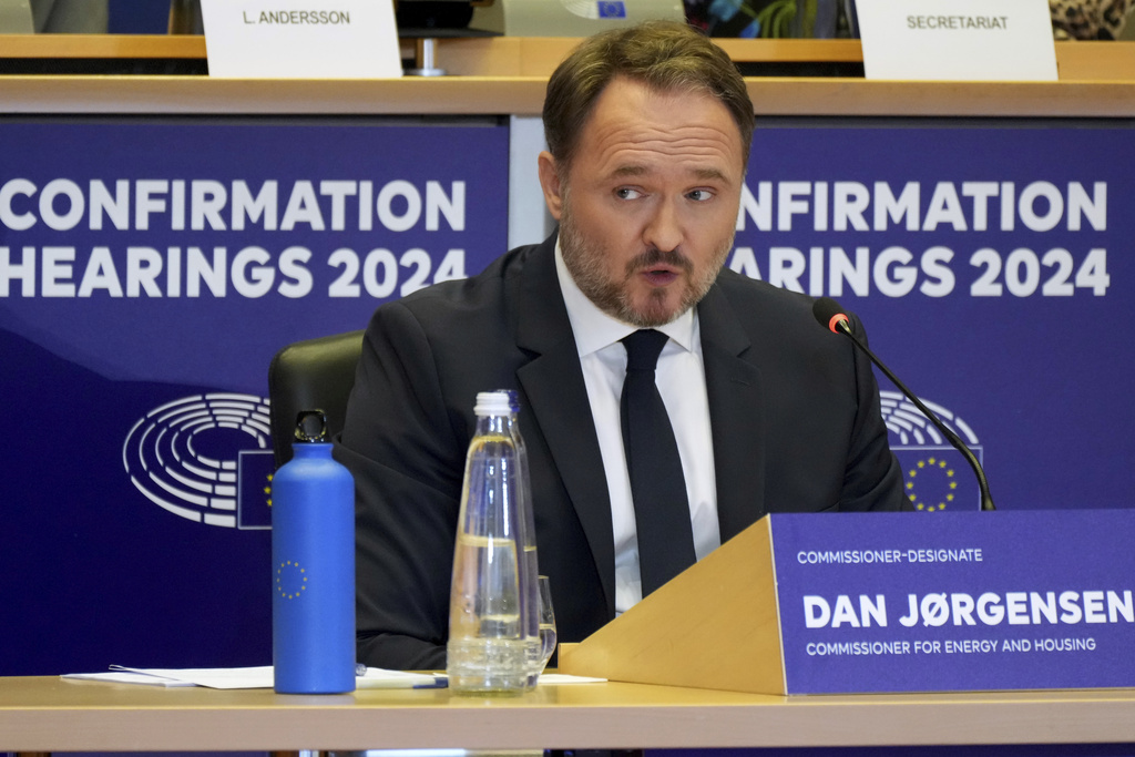 POLITICO: Η Ευρώπη ξεκινά την αργή απεξάρτησή της από τις ΗΠΑ