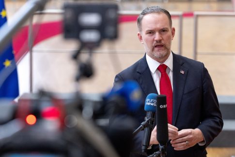 Γάζα: Δεκαεπτά χώρες, ανάμεσά τους <strong>η Σαουδική Αραβία, το Κατάρ και η Αίγυπτος</strong>, καλούν τη Χαμάς να παραδώσει τα όπλα