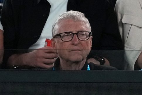 Ερωτήματα για το «κλάδεμα – κατακρεούργηση» δέντρων στο λιμάνι Πατητηρίου Αλοννήσου