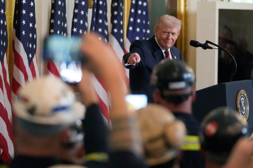 Ο Τραμπ αποφασίζει για το Ιράν: Το σχέδιο πίσω από μια αρχική στρατιωτική επίθεση και το plan b