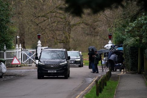 «Βούλιαξε» η κεντρική πλατεία για το 12<sup>ο</sup> Καλαματιανό Καρναβάλι (βίντεο & φωτογραφίες)