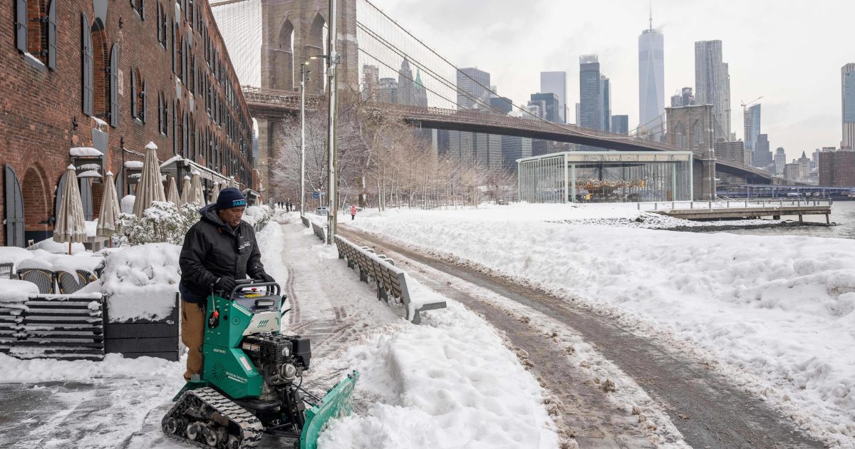 Ιστορικός χιονιάς πάγωσε τις βορειοανατολικές ΗΠΑ: Στους -23 °C η θερμοκρασία, τι λέει ομογενής  στο ΕΡΤnews