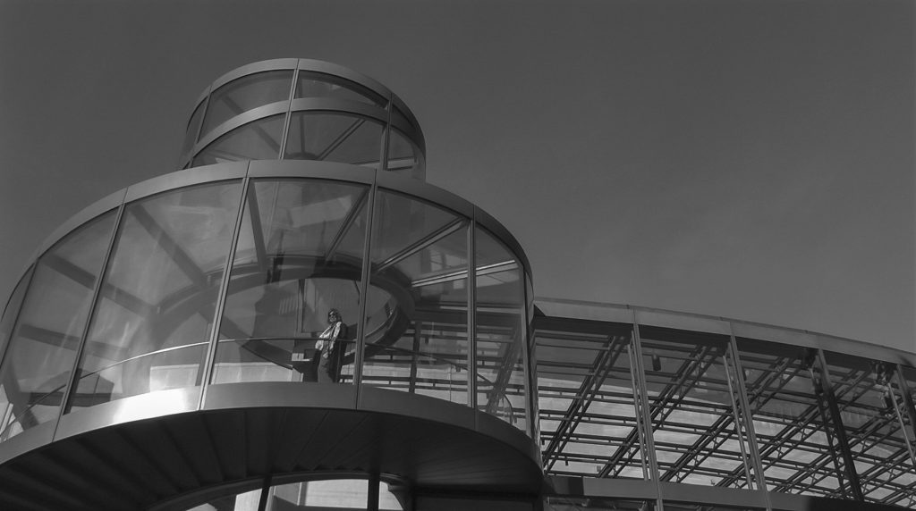 Το 28ο Φεστιβάλ Ντοκιμαντέρ Θεσσαλονίκης τιμά με τιμητικό Χρυσό Αλέξανδρο τη Βουβούλα Σκούρα και τον Μπιλ Μόρισον