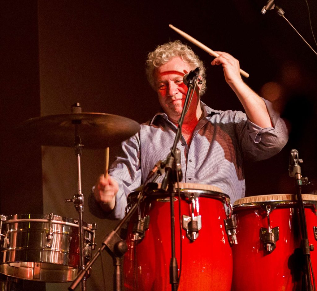 Οι Dire Straits Legacy στο ΕΡΤNews.gr λίγο πριν επιστρέψουν στην Ελλάδα: «Η ενέργεια του ελληνικού κοινού δε ξεχνιέται»