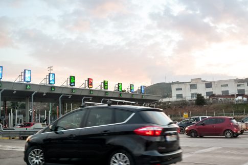 “Της Αναλήψεως”: Εορτασμός με αναβίωση εθίμων σε Βόλο, Κοζάνη και Χίο