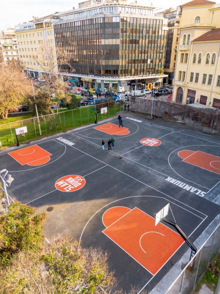 Θεσσαλονίκη: Δεύτερο ανακαινισμένο γήπεδο μπάσκετ στο κέντρο, παρέδωσε ο Στέλιος Αγγελούδης