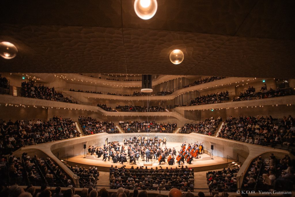 Ιστορική επιτυχία της Κρατικής Ορχήστρας Θεσσαλονίκης στην Εlbphilharmonie του Αμβούργου