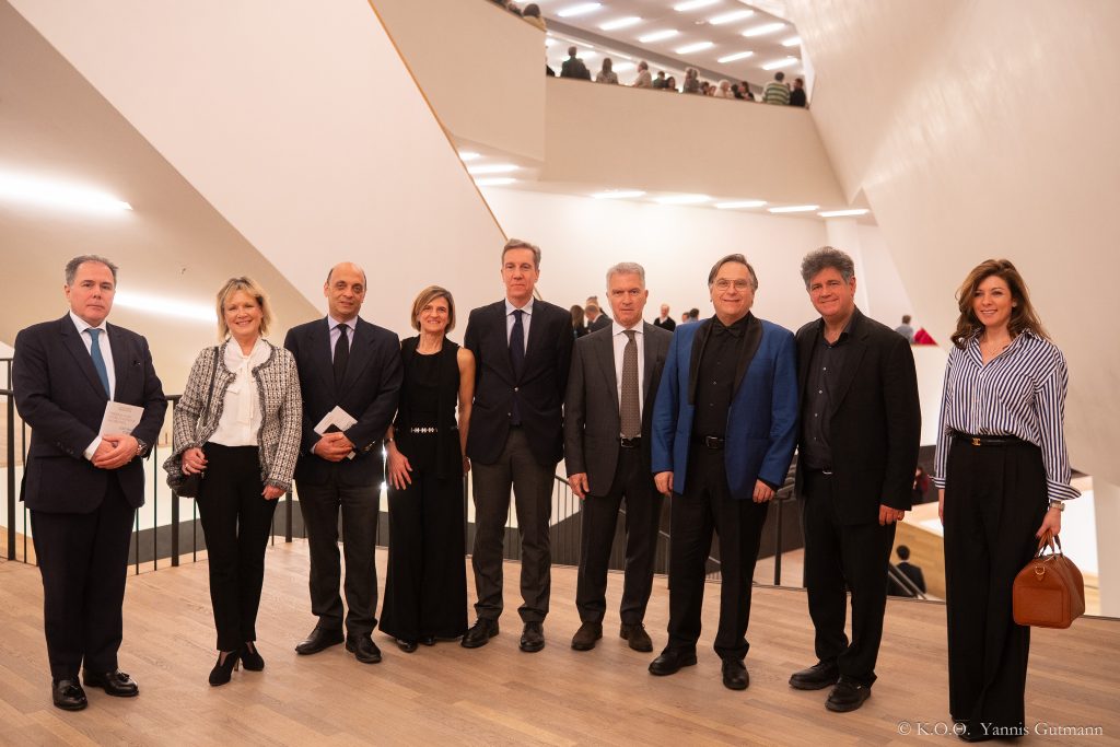 Ιστορική επιτυχία της Κρατικής Ορχήστρας Θεσσαλονίκης στην Εlbphilharmonie του Αμβούργου