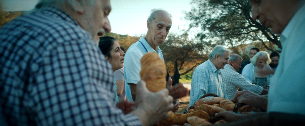 «Το Τελευταίο Νησί»: Η νέα δραματική σειρά της ΕΡΤ κάνει πρεμιέρα την Κυριακή 8 Φεβρουαρίου στις 22:00, με διπλό επεισόδιο