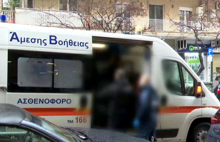 Άγρια συμπλοκή νεαρών στο κέντρο της Θεσσαλονίκης- Τρεις τραυματίες