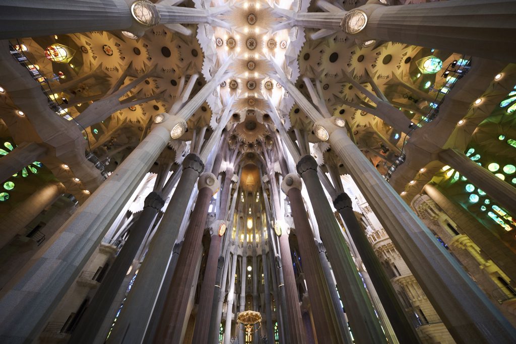 Στον ουρανό το τελευταίο κομμάτι της Σαγράδα Φαμίλια μετά από 144 χρόνια εργασιών