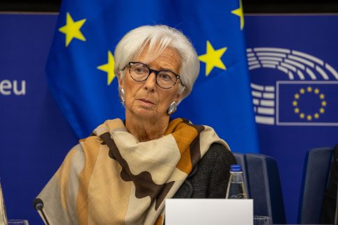 <strong>Αντιπεριφερειάρχης Σερρών: Έκκληση για την ανάρτηση της γαλανόλευκης</strong>