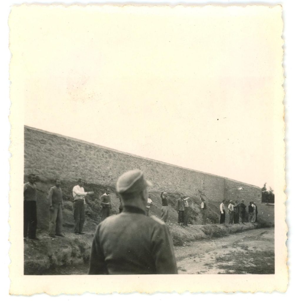 Λ. Μενδώνη για τις 262 φωτογραφίες από την Καισαριανή: Είναι πλέον κτήμα του Ελληνικού Δημοσίου