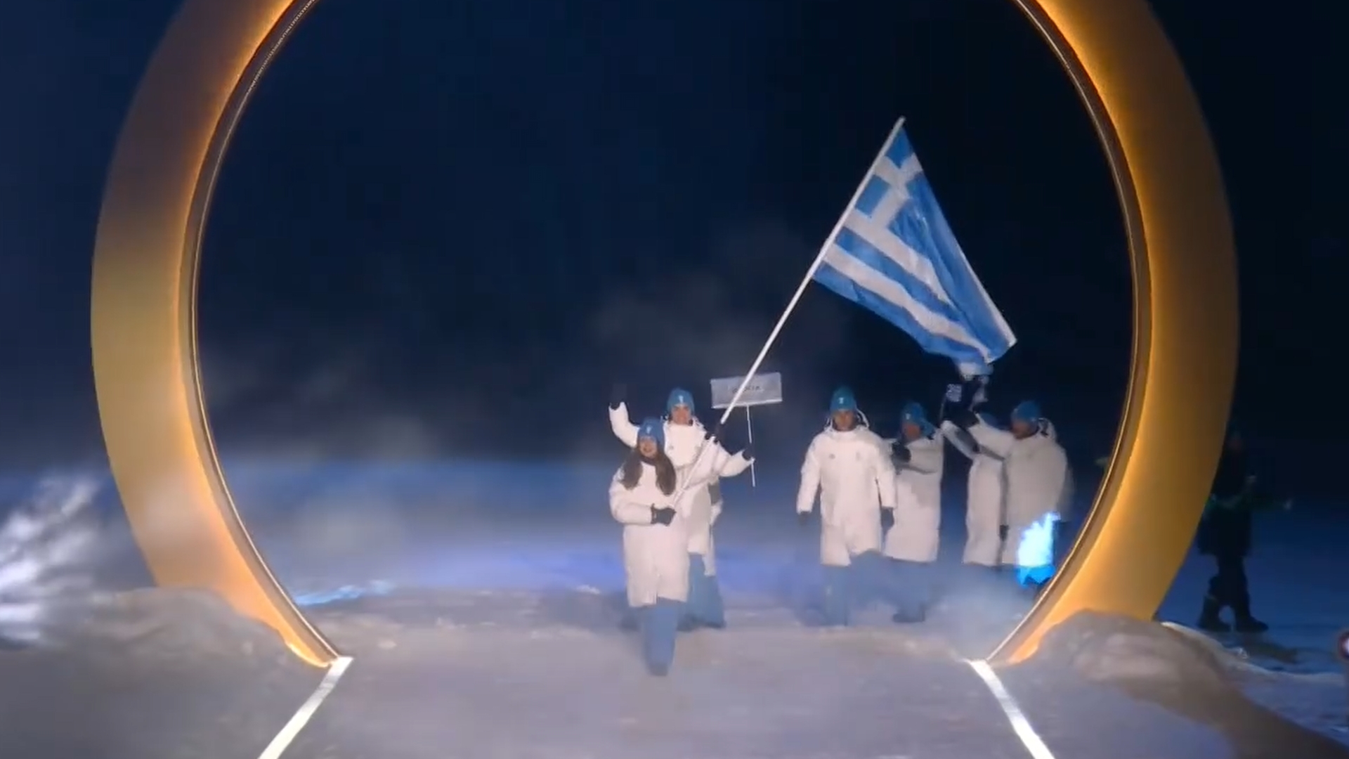 Χειμερινοί Ολυμπιακοί Αγώνες: Πρώτη μπήκε η ελληνική αποστολή στην παρέλαση – Σημαιοφόρος η Νεφέλη Τίτα  ​