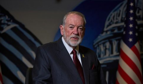 «Βούλιαξε» η κεντρική πλατεία για το 12<sup>ο</sup> Καλαματιανό Καρναβάλι (βίντεο & φωτογραφίες)