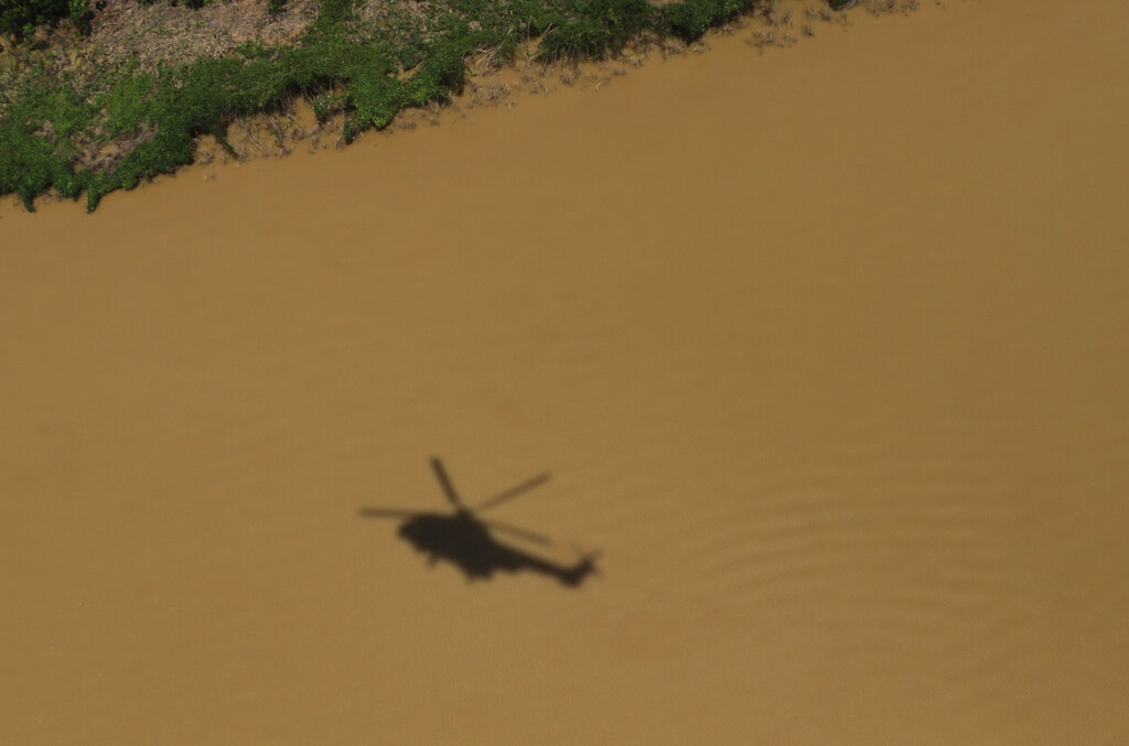Δεκαπέντε νεκροί, μεταξύ τους και επτά παιδιά, από συντριβή ελικοπτέρου στο Περού  ​