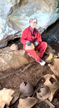 Βόλος: Παρουσίαση της ποιητικής νουβέλας «Ξύλινο Παιχνίδι» της Κατερίνας Ντίνου