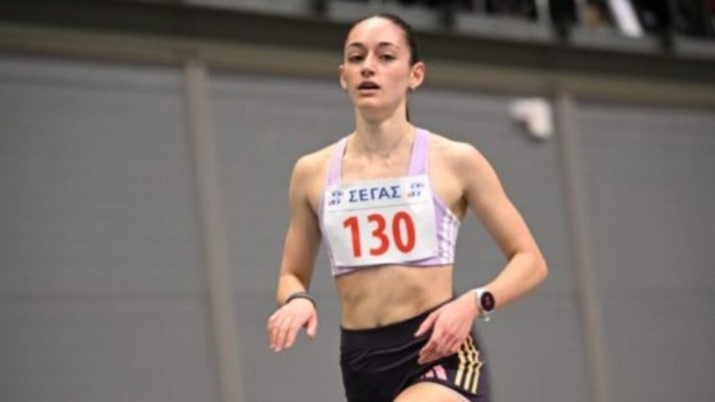 Kλειστός στίβος: Πανελλήνιο ρεκόρ από την Ιουλιάννα Ρούσσου στα 3.000 μ. Κ20