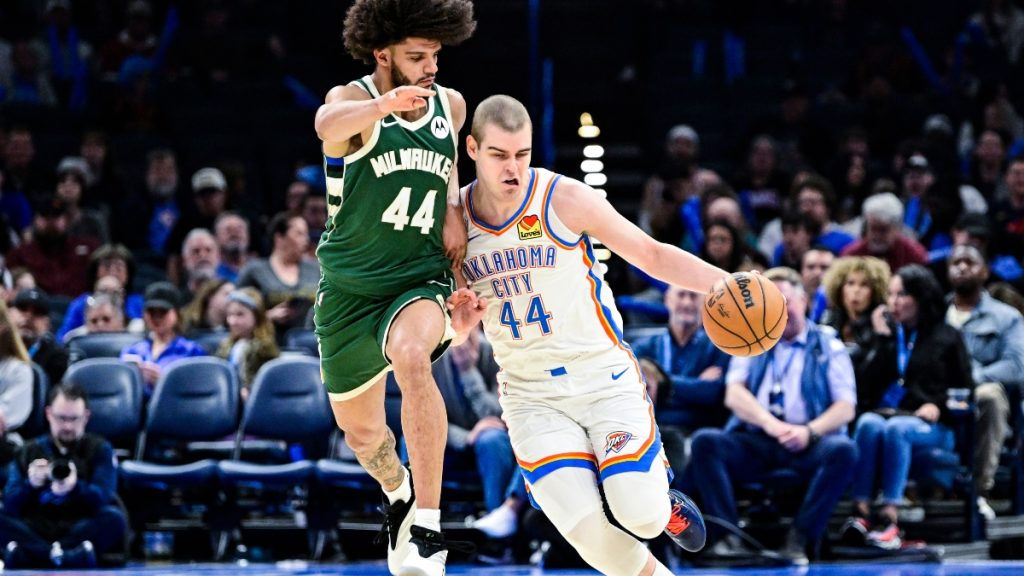 Έγραψε ιστορία ο ΛεΜπρόν Tζέιμς – Έγινε ο γηραιότερος παίκτης του ΝΒΑ που κάνει triple double