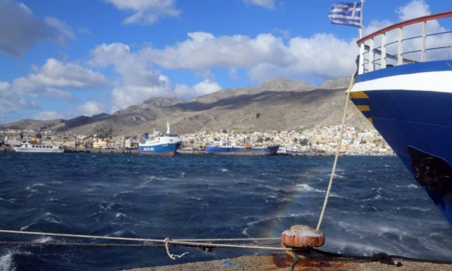 Αποκαθίστανται σταδιακά τα ακτοπλοϊκά δρομολόγια – Επιμένουν οι ισχυροί άνεμοι