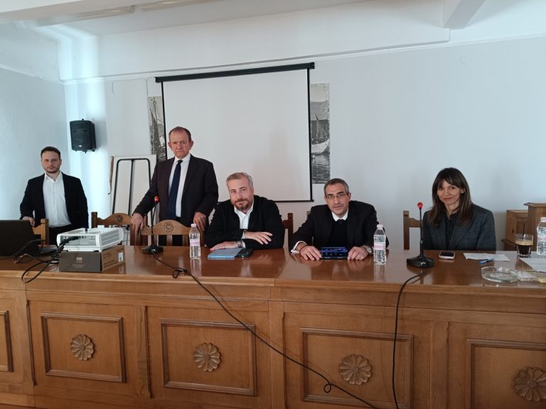 Αναγκαία η θωράκιση του Λιμένα Βόλου απέναντι στην κλιματική κρίση