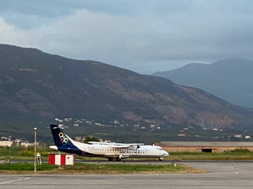 Νέα εποχή για το Αεροδρόμιο Καλαμάτας: Τον Απρίλιο αναλαμβάνει η Fraport – Επένδυση 100 εκατ. και στόχος ο διπλασιασμός της κίνησης