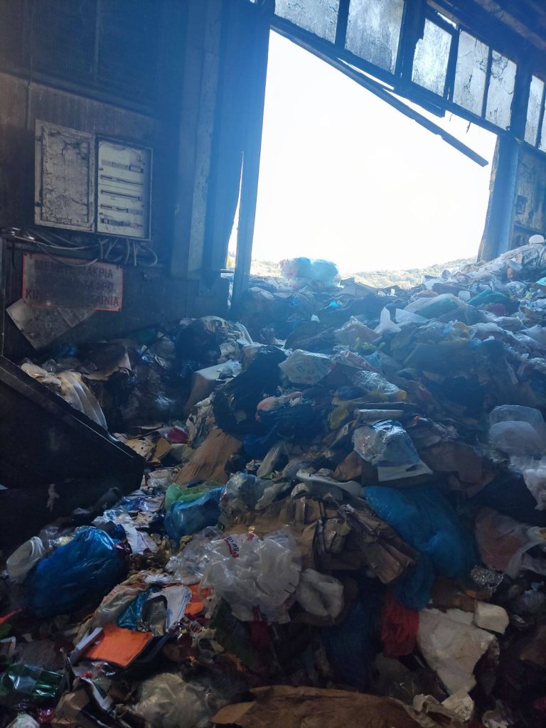 Καθολική απεργία στην ανακύκλωση Ιωαννίνων – Καταγγελίες για απλήρωτους μισθούς και επικίνδυνες συνθήκες