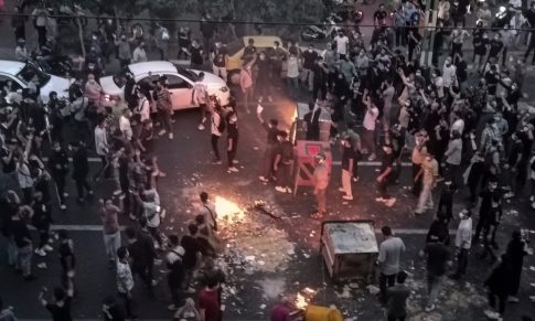 Moltbook: Ήρθε το νέο κοινωνικό δίκτυο μόνο για AI bots και κάποιοι μιλούν ήδη για το τέλος της ανθρωπότητας