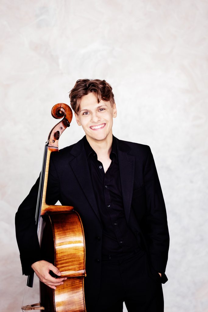 O Αυστριακός τσελίστας Jeremias Fliedl στο Ertnews: Η μουσική υπήρξε ο καλύτερος δάσκαλος ζωής που θα μπορούσα να είχα ευχηθεί