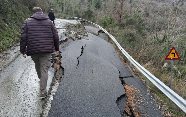 Κακοκαιρία: Ξανά υπό βροχή οι πληγείσες περιοχές – Προληπτικές εκκενώσεις και νέες κατολισθήσεις