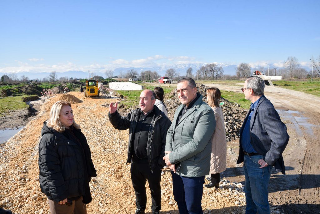 Αυτοψία Κουρέτα σε έργα της Περιφέρειας στα Τρίκαλα