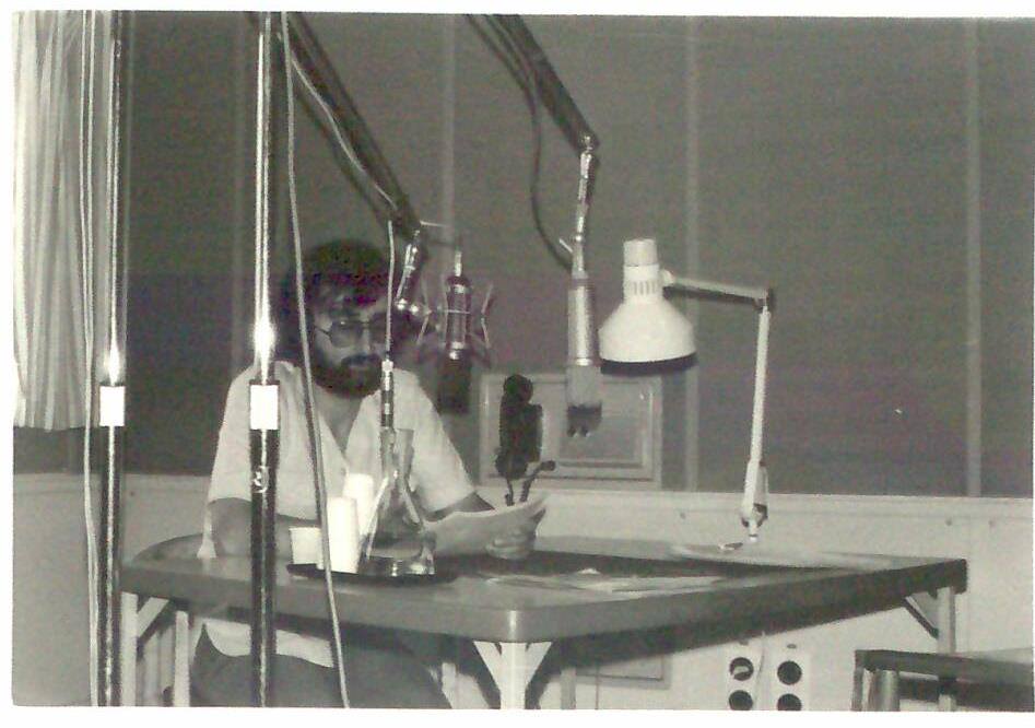 Παγκόσμια Ημέρα Ραδιοφώνου: Μνήμες, ιστορία και συμβουλές ζωής από τον πρώτο εκφωνητή της ΕΡΤ Καλαμάτας Μιχάλη Κυριακίδη