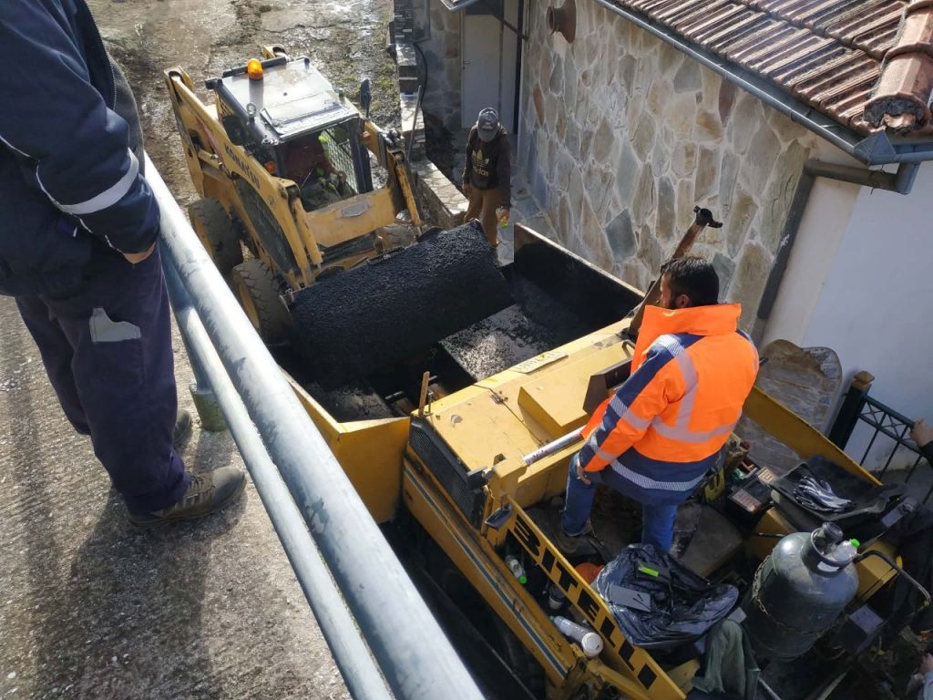 Εργασίες αναβάθμισης οδοποιίας στον Λαύκο του Δήμου Νοτίου Πηλίου