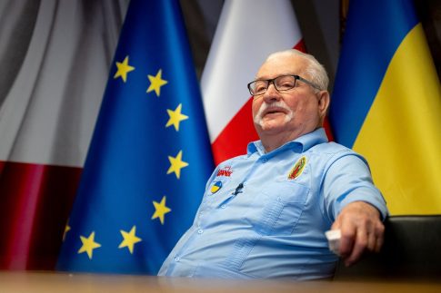 Νεκρός οδηγός αυτοκινήτου που έπεσε στη θάλασσα από την προβλήτα στη Σαλαμίνα