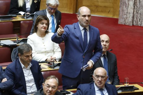 Ψυχαναλυτικές παρεμβάσεις <br/>με μικρά παιδιά