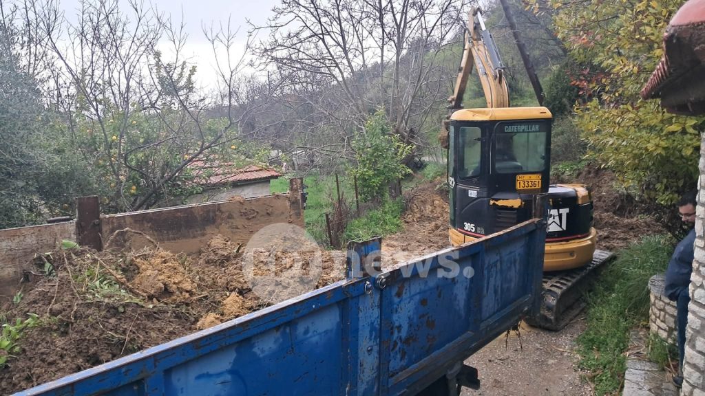 Επικίνδυνες καθιζήσεις στο Μαζαράκι Πηνείας – Aποκλεισμένη η περιοχή