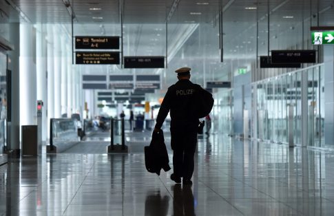 <strong>Πυρκαγιά σε πολυώροφο κτίριο της Οδησσού, μετά τις αναφορές για καταρρίψεις drones</strong>