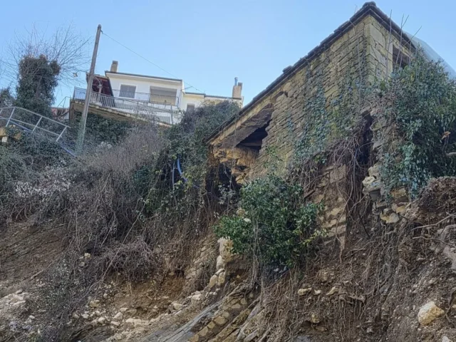 Κίνδυνος κατάρρευσης για τον νερόμυλο των Αγνάντων – Έκκληση για άμεση παρέμβαση