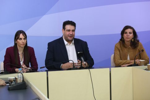 Δωρεάν εξετάσεις υγείας σε ωφελούμενους του «Βοήθεια στο Σπίτι» Ιωλκού από κινητή μονάδα του ΕΟΔΥ
