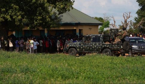 Πολιτικοί διαξιφισμοί στη Βουλή για την τραγωδία στη Χίο και τη συνταγματική αναθεώρηση