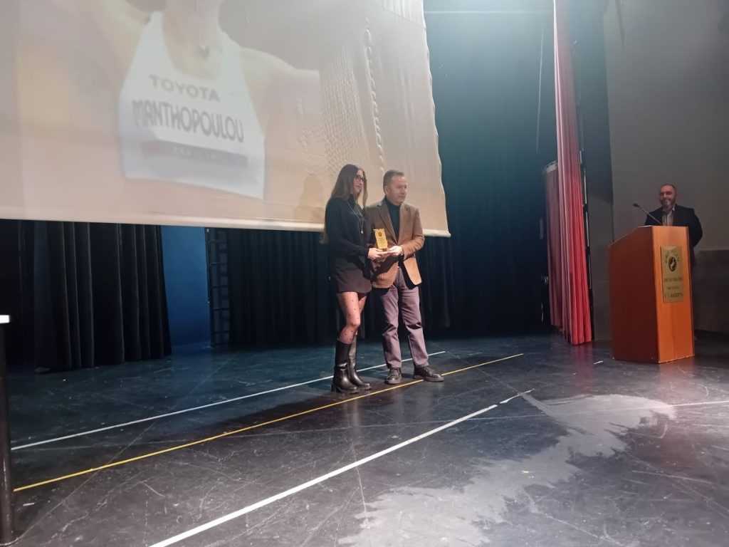 Βράβευσε αθλητές και αθλήτριες και Γιάννη Κουτσιώρα ο Πελασγός Λάρισας