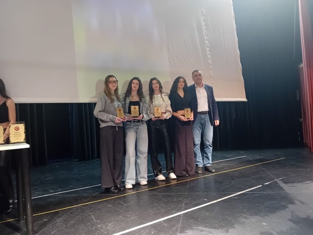 Βράβευσε αθλητές και αθλήτριες και Γιάννη Κουτσιώρα ο Πελασγός Λάρισας