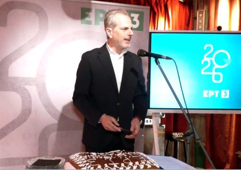 Τεράστια κύματα «χτυπούν» τη Νέα Παραλία Θεσσαλονίκης- Βγήκε η θάλασσα στη στεριά σε Αγία Τριάδα και Επανομή (εικόνες)