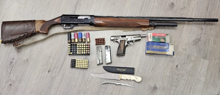 Ρέθυμνο: Κατασχέθηκαν πιστόλι, κυνηγετικό όπλο, γεμιστήρες και φυσίγγια