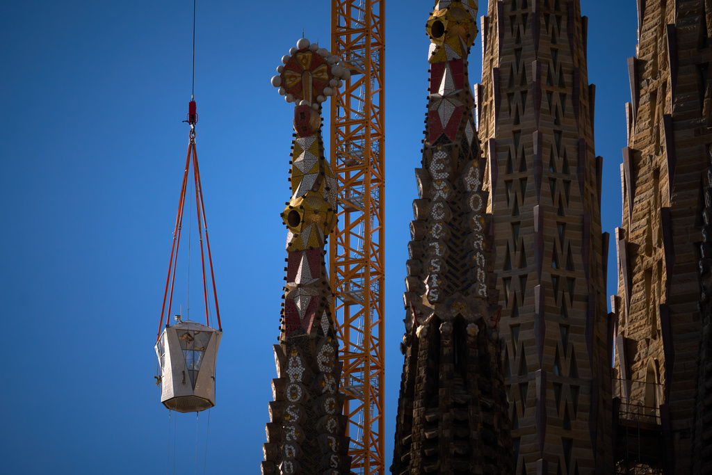 Η Σαγράδα Φαμίλια έφτασε στο μέγιστο ύψος της – Στα 172,5 μέτρα ο Πύργος του Ιησού Χριστού