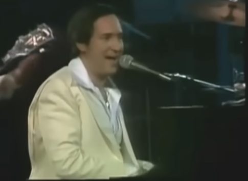 «Κόκκαλο» η ροκ τελετουργία που παρουσιάστηκε και στη Νέα Υόρκη, ξανά στην Αθήνα από τις 4/12 στο <strong>Θέατρο Σημείο</strong>